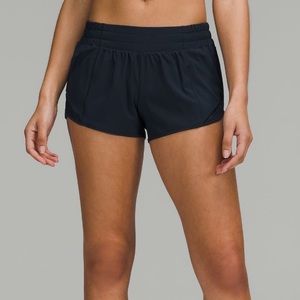 Lululemon hotty hot low rise short 2.5”- True Navy